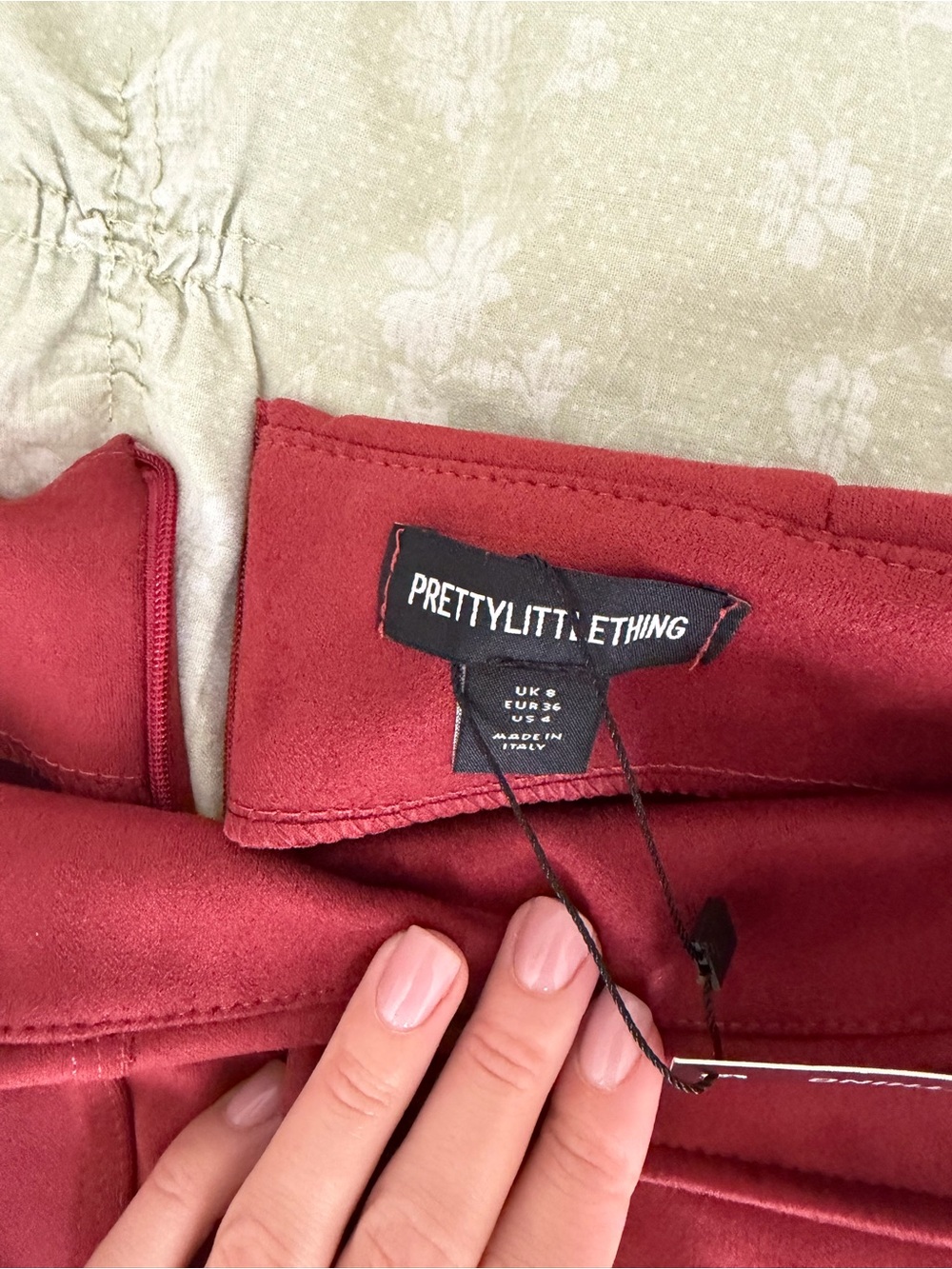 PrettyLittleThing Red Mini Skirt with Flap Pockets - Picture 3 of 3